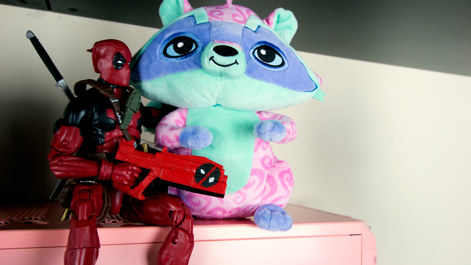 Deadpool Shows Off What Hasbro Can Do With 12 Inches