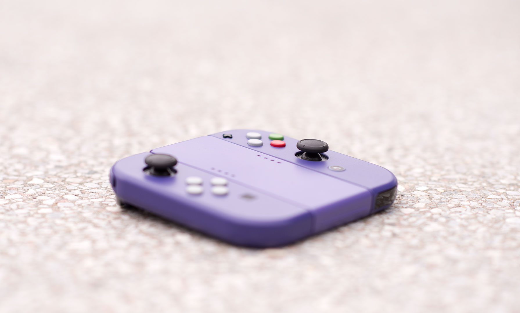Switch Controller Cosplays As GameCube Pad