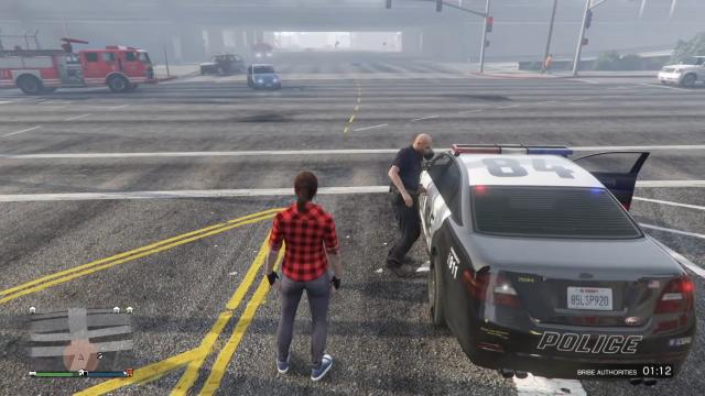 GTA Online Glitch Locks Cops Out Of Their Cars