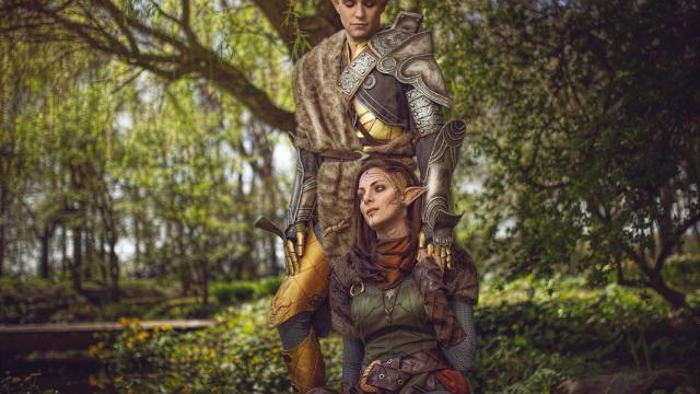 Dragon Age Cosplay Is All About The Romance