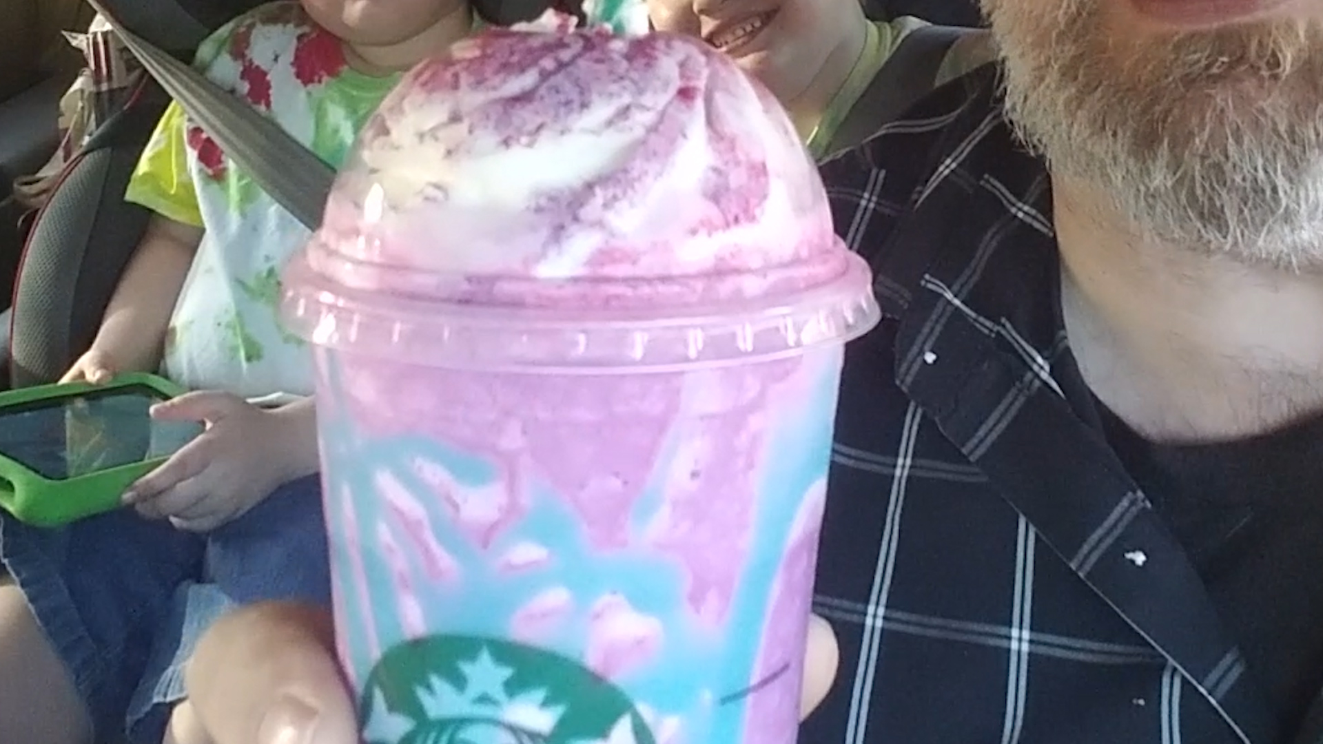 Snacktaku Drinks Starbucks’ Unicorn Frappuccino