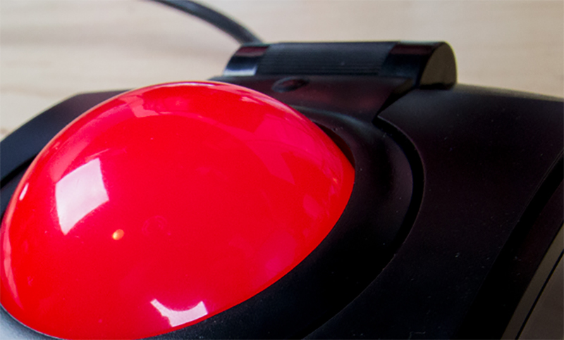 L-Trac Glow Laser Trackball Review: The New Ball Game
