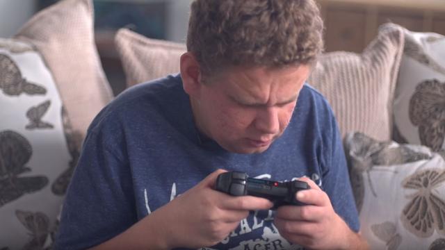 How A Man Born Without Eyes Plays Video Games
