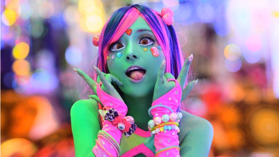 Body Paint Makes For Colourful Japanese Fashion 