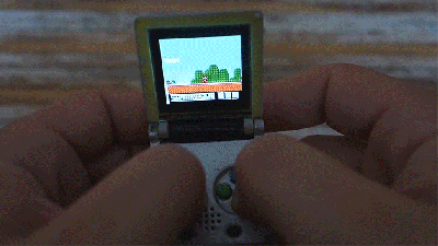 Someone Could Make A Killing Selling This Keychain-sized Game Boy 