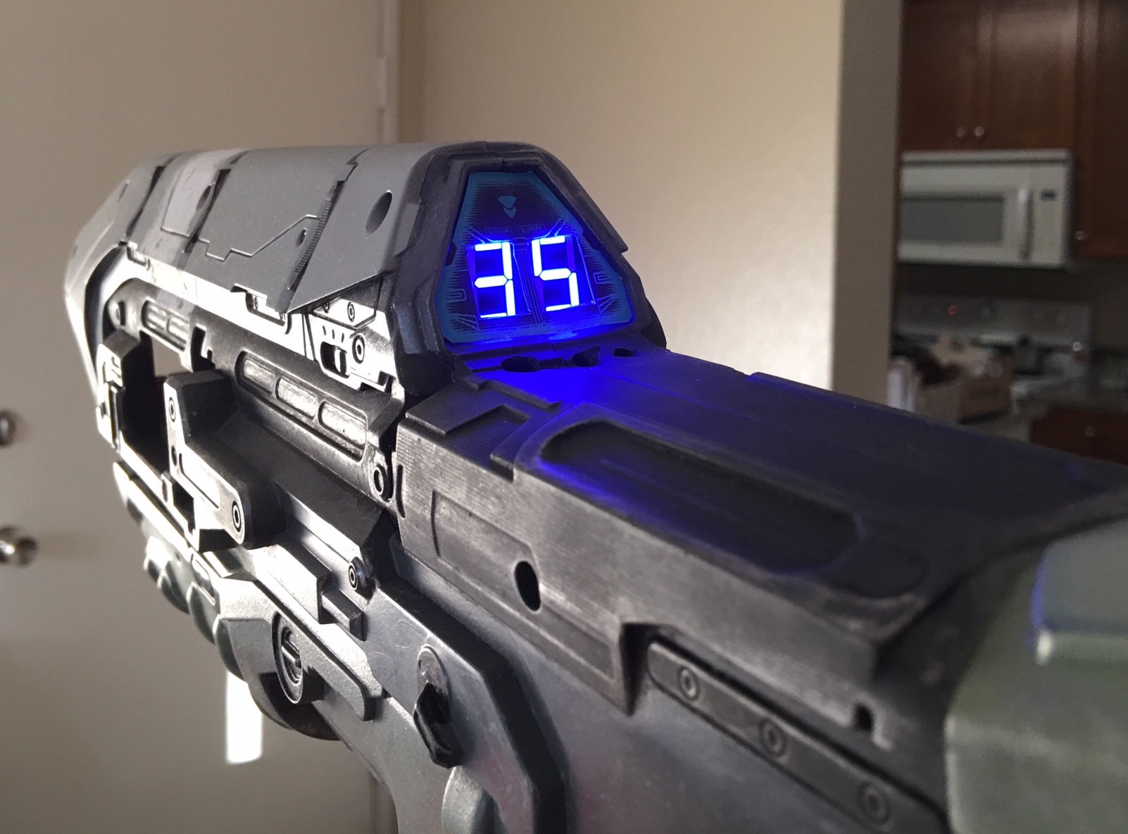 Halo Gun Counts Your Ammo In The Real World