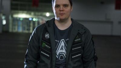 Dota 2 Commentator Refused Entry To US For Tournament