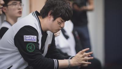 Korean League Slaps League Player On Wrist For Bragging About Salary