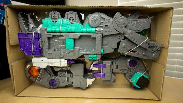 Playing Nicely With Transformers’ Biggest Decepticon Ever