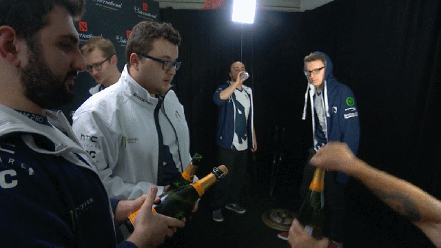 The Tradition Of Terrible Esports Champagne Celebrations Continues 