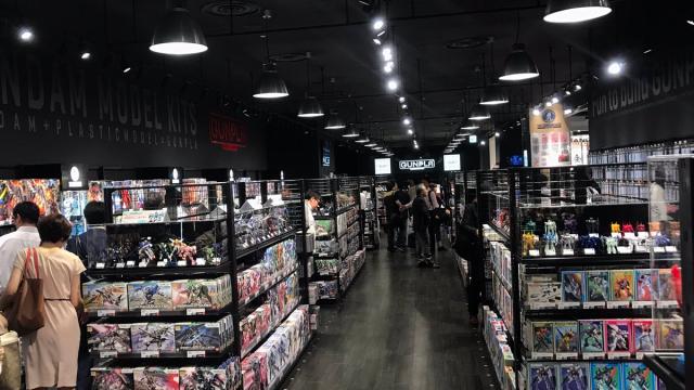 Massive New Gundam Store Opens This Weekend In Tokyo 