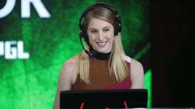 After Cancer Diagnosis, Dota 2 Commentator Returns To The Game Between Chemo Sessions