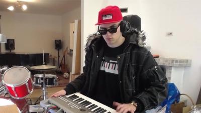 Keyboardist Makes Up Music For Random Video Game Stuff