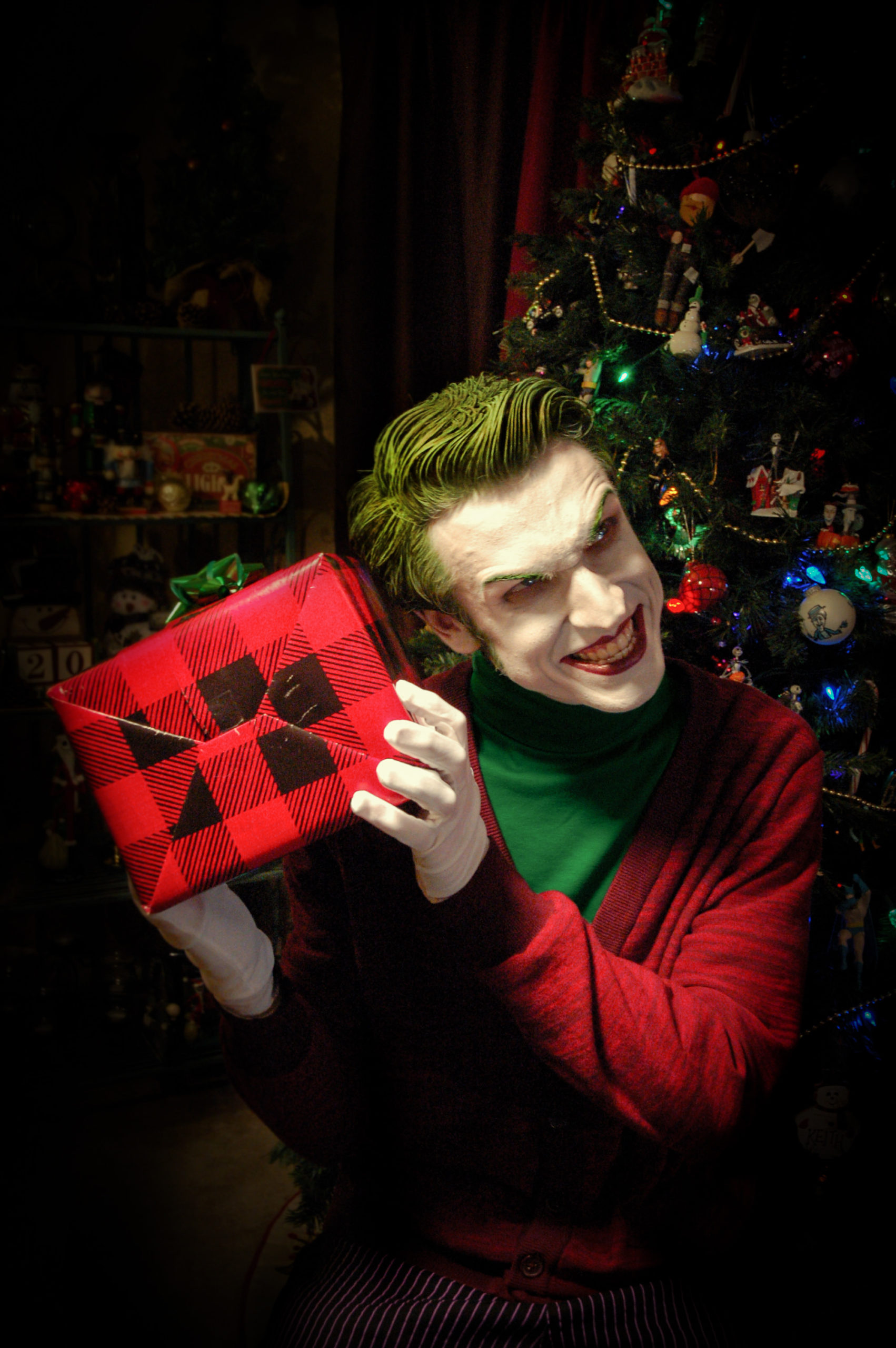 The Joker Wishes You All A Very Scary Christmas