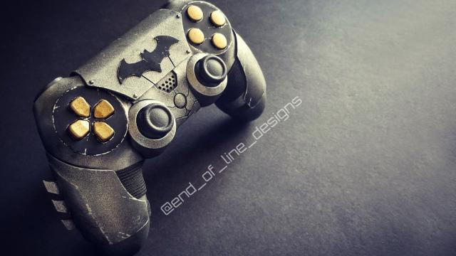 Batman PS4 Controller Knows Where The Trigger Is