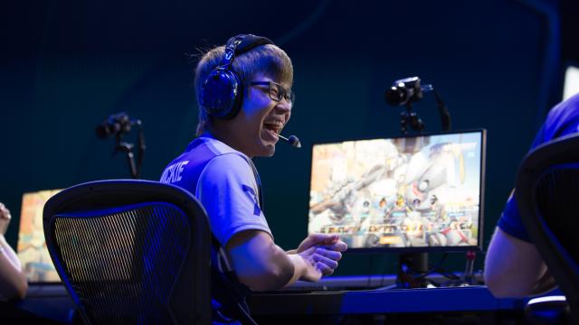 Overwatch Players Are Imitating Their Favourite League Stars