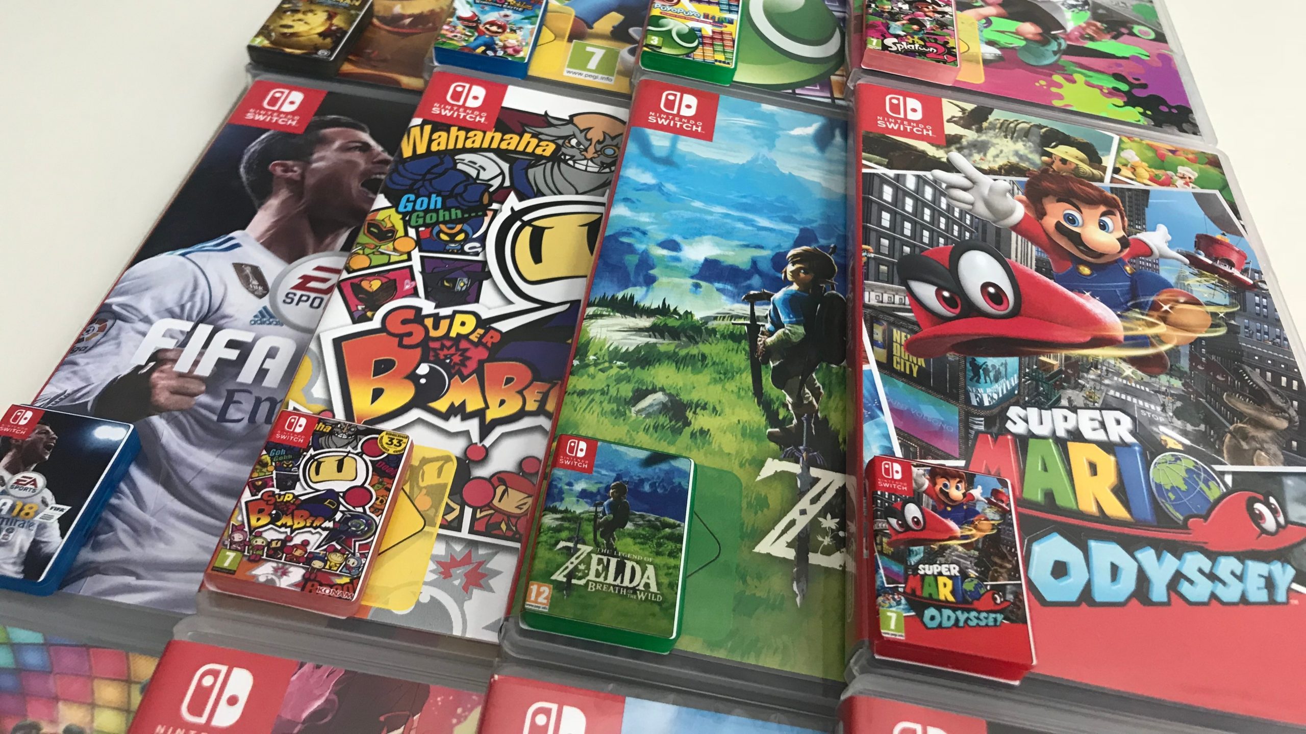 The Tiniest Lil’ Nintendo Switch Game Cases