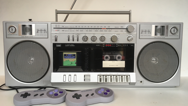 Someone Turned An 80s Boombox Into An SNES Classic You Can Play On The Go