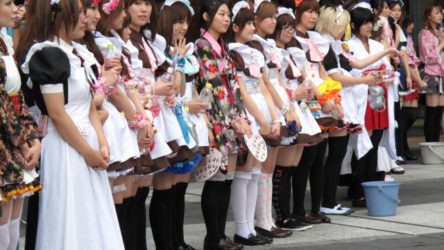 Japanese Maid Outfits, A Serious Look 