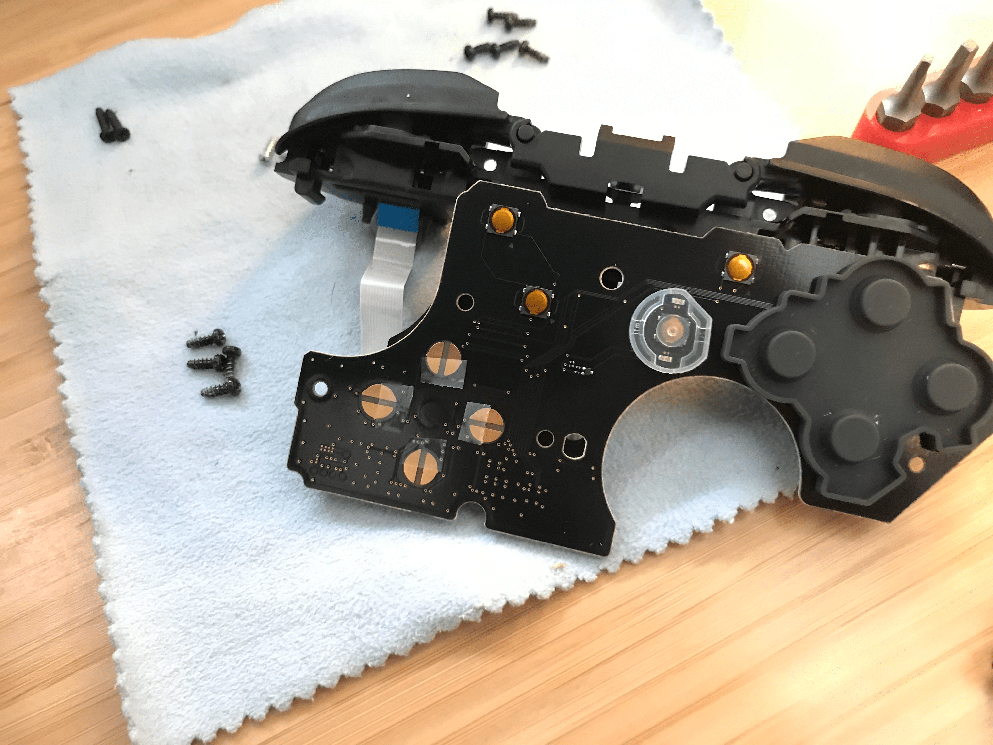 How To Fix Your Switch Pro Controller’s D-Pad