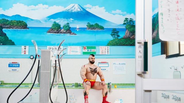 Zangief Cosplay Visits A Japanese Public Bath 