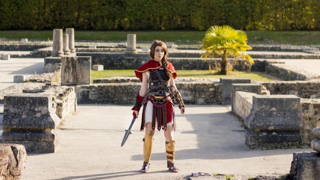 Assassin’s Creed Odyssey Cosplay Is Looking Sharp