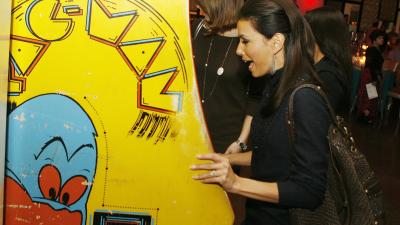 Why Almost Every Pac-Man Player Grabbed The Left Side Of The Machine