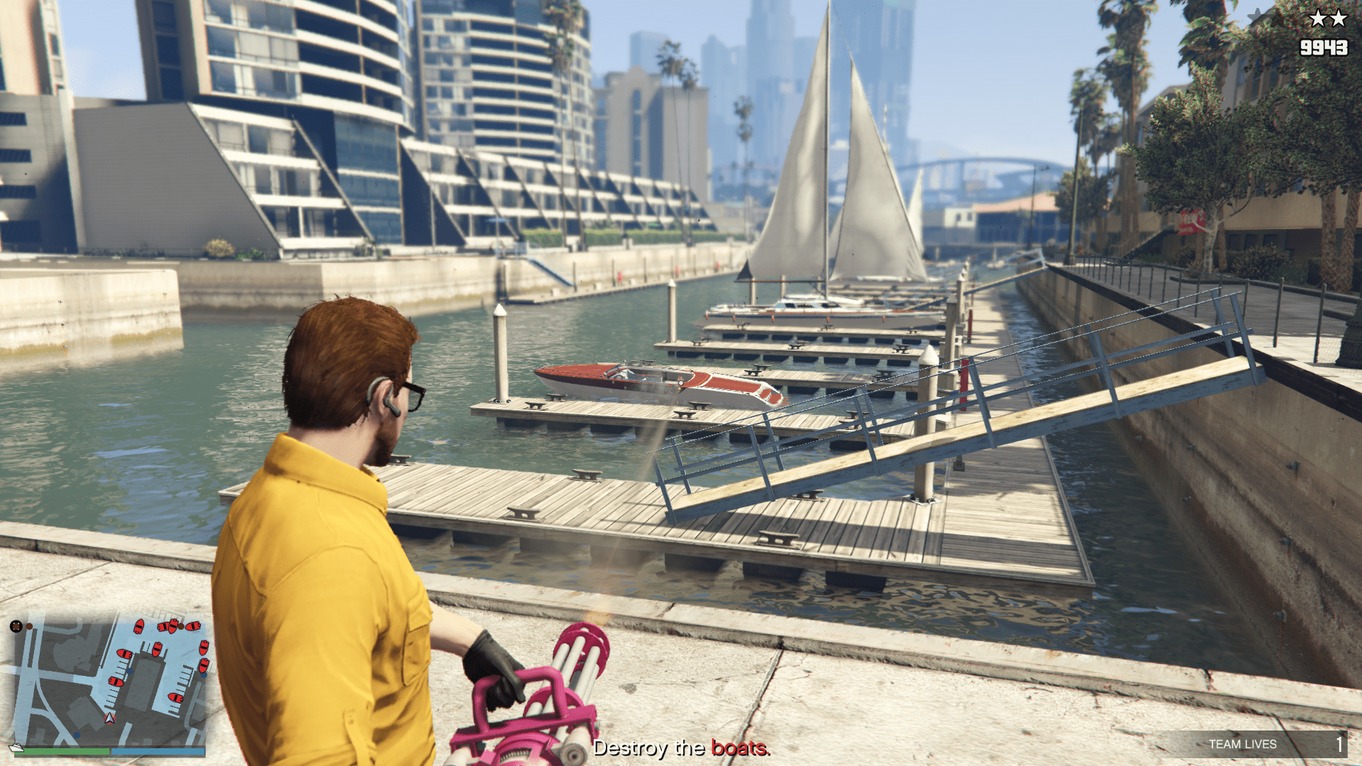 Visiting the local yacht club.  (Screenshot: Rockstar Games / Kotaku)