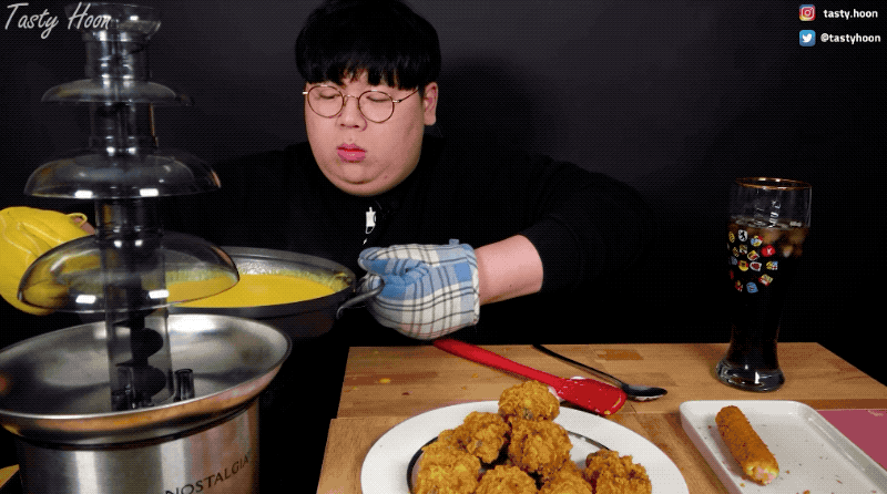 Man Defies The Odds, Figures Out How To Enjoy Cheese With Chicken