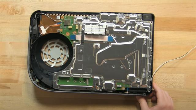 Let’s See What’s Inside A PlayStation 5