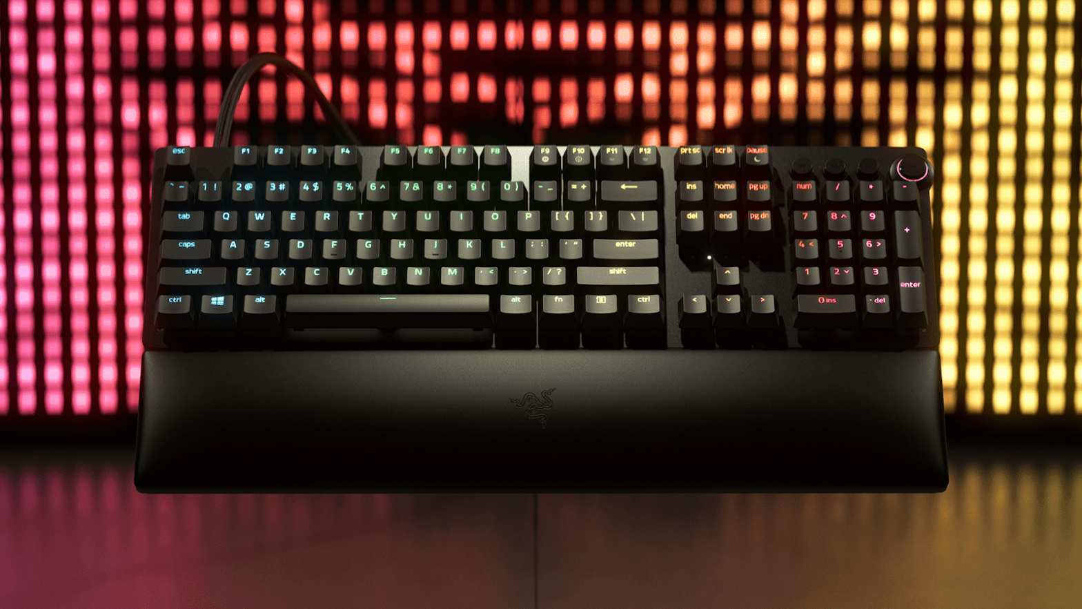 This is what the keyboard will look like if you float it in space in front of a cool backdrop.  (Photo: Razer)