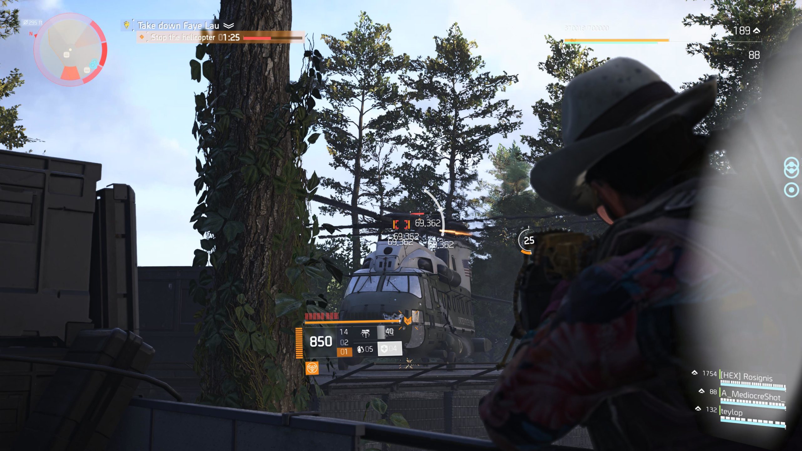 Here's a tip: You have to shoot the blades. Not the helicopter. I didn't realise this until it was almost too late. (Screenshot: Ubisoft / Kotaku)