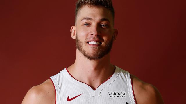 After Anti-Semitic Slur, NBA Player Meyers Leonard Suspended By Team, Dropped By Sponsors