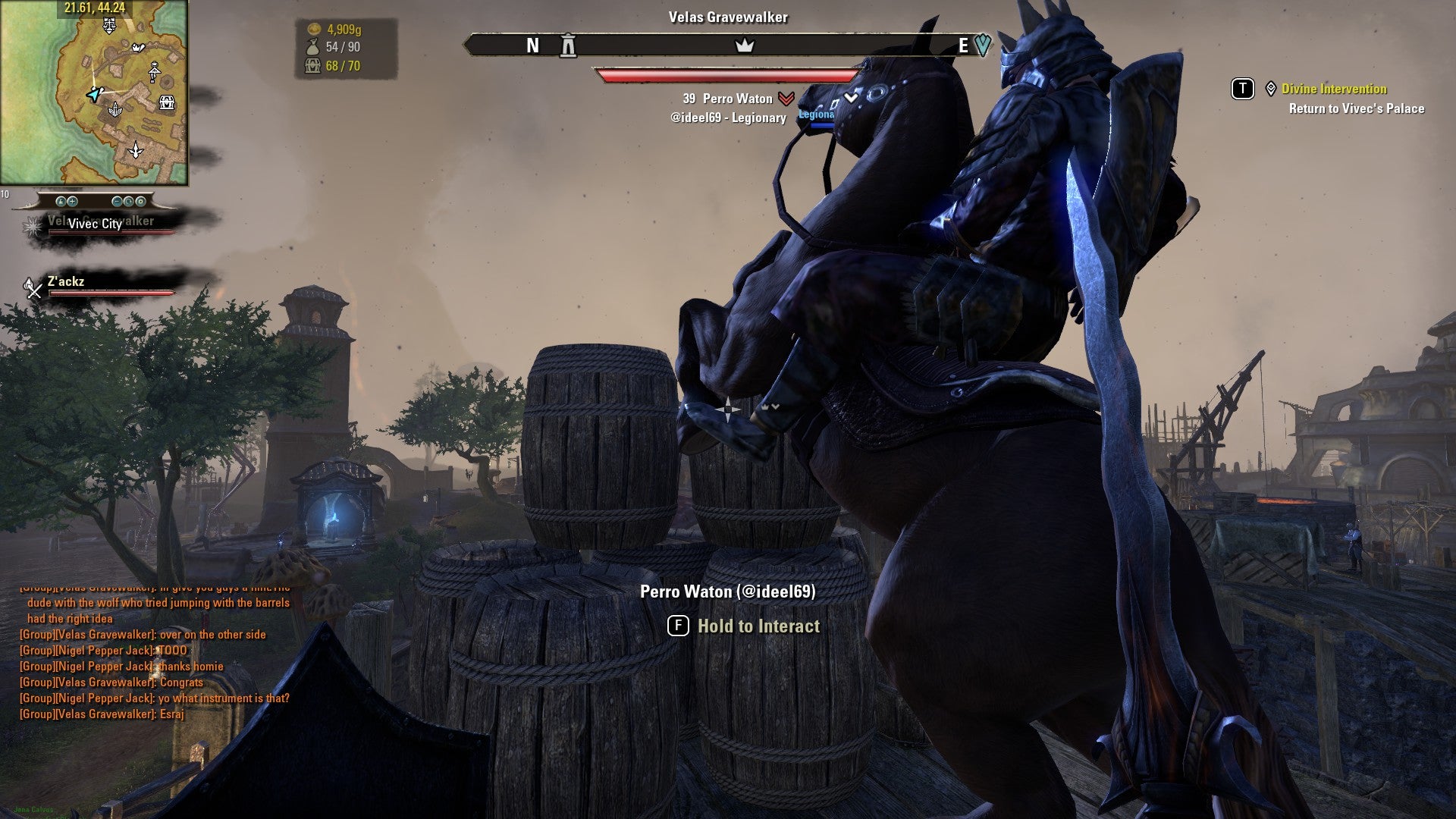 Parkouring with horses.  (Screenshot: Bethesda / Kotaku)