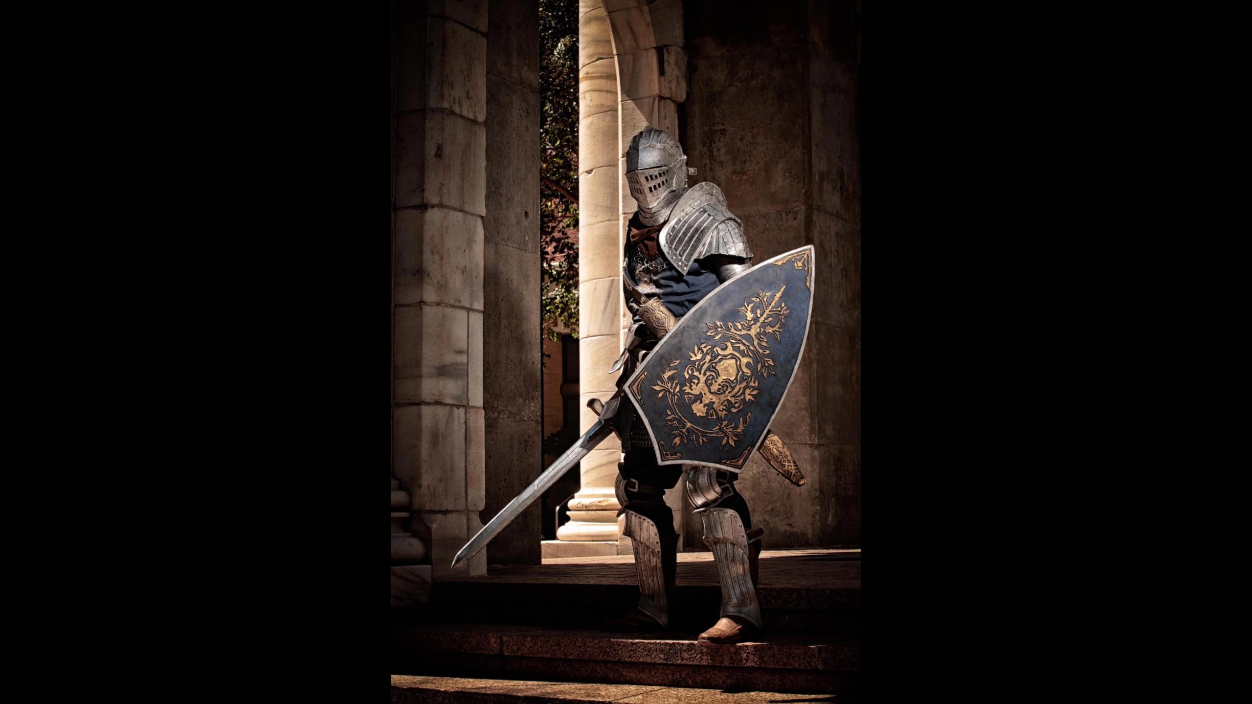 This Dark Souls Elite Knight is Goodwill's favourite cosplay to date.
