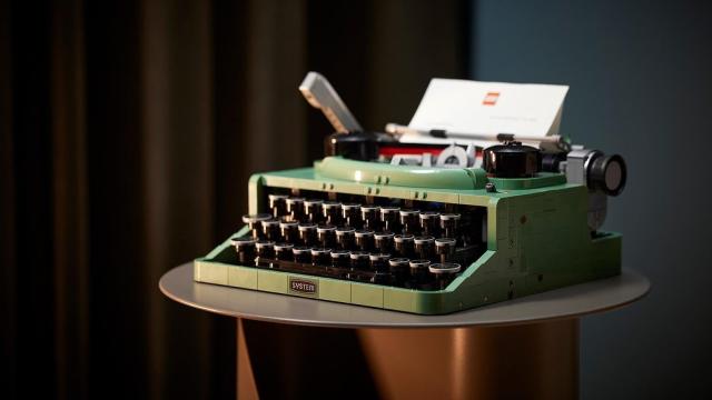 Lego’s Vintage Typewriter Is A Work Of Art