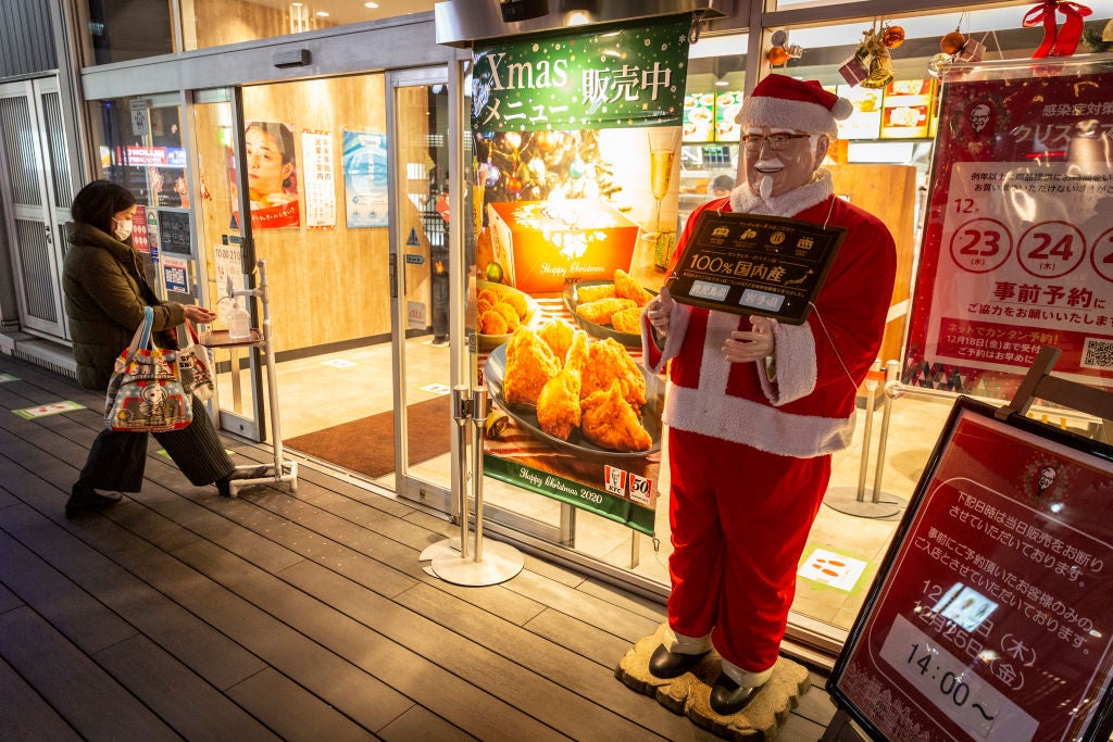People in Japan reserve their Christmas KFC meals in advance.  (Photo: Yuichi Yamazaki/Getty Images, Getty Images)