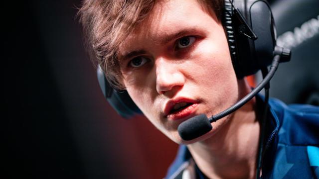 League of Legends Team Pulls Video of Players’ Jobs Being Threatened