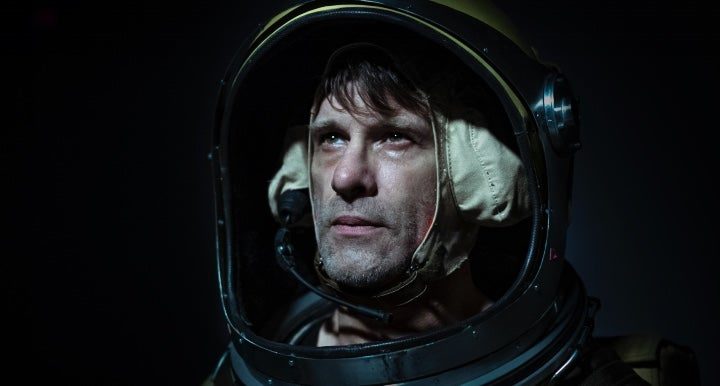 Thomas Jane in the new sci-fi film Warning. (Photo: Lionsgate)
