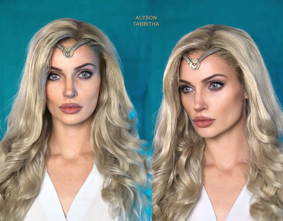 Cosplayer Simply Becomes Angelina Jolie