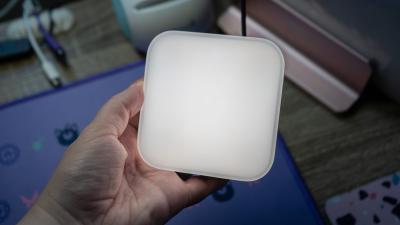 Logitech’s Litra Glow Makes YouTube-Level Lighting As Simple As It Gets