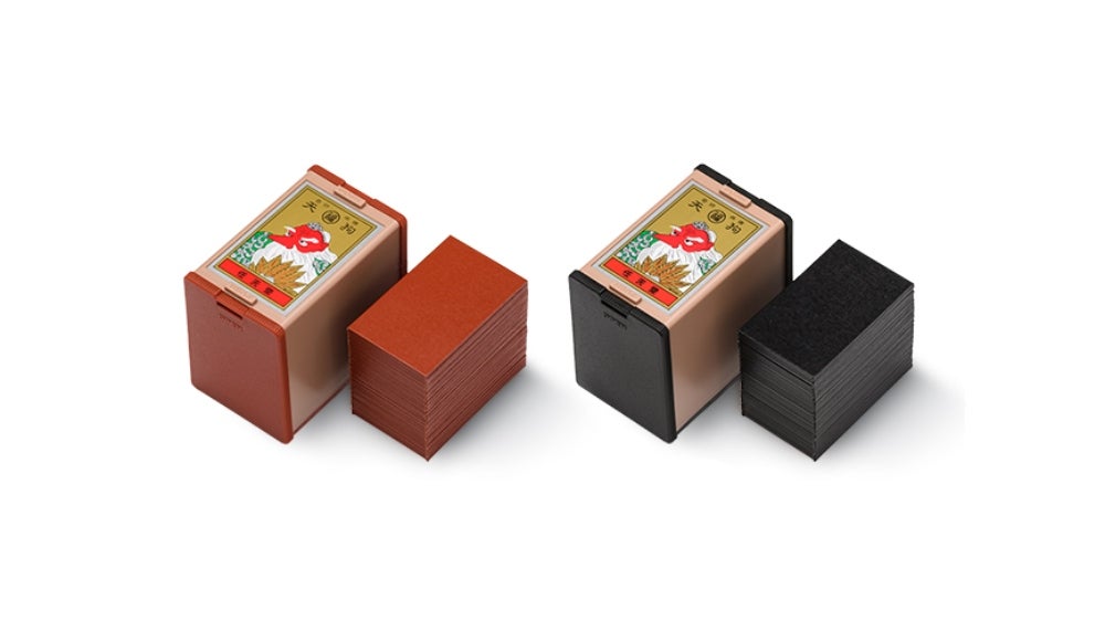 Nintendo's modern-day, machine-made Tengu set of hanafuda cards.  (Image: Nintendo)