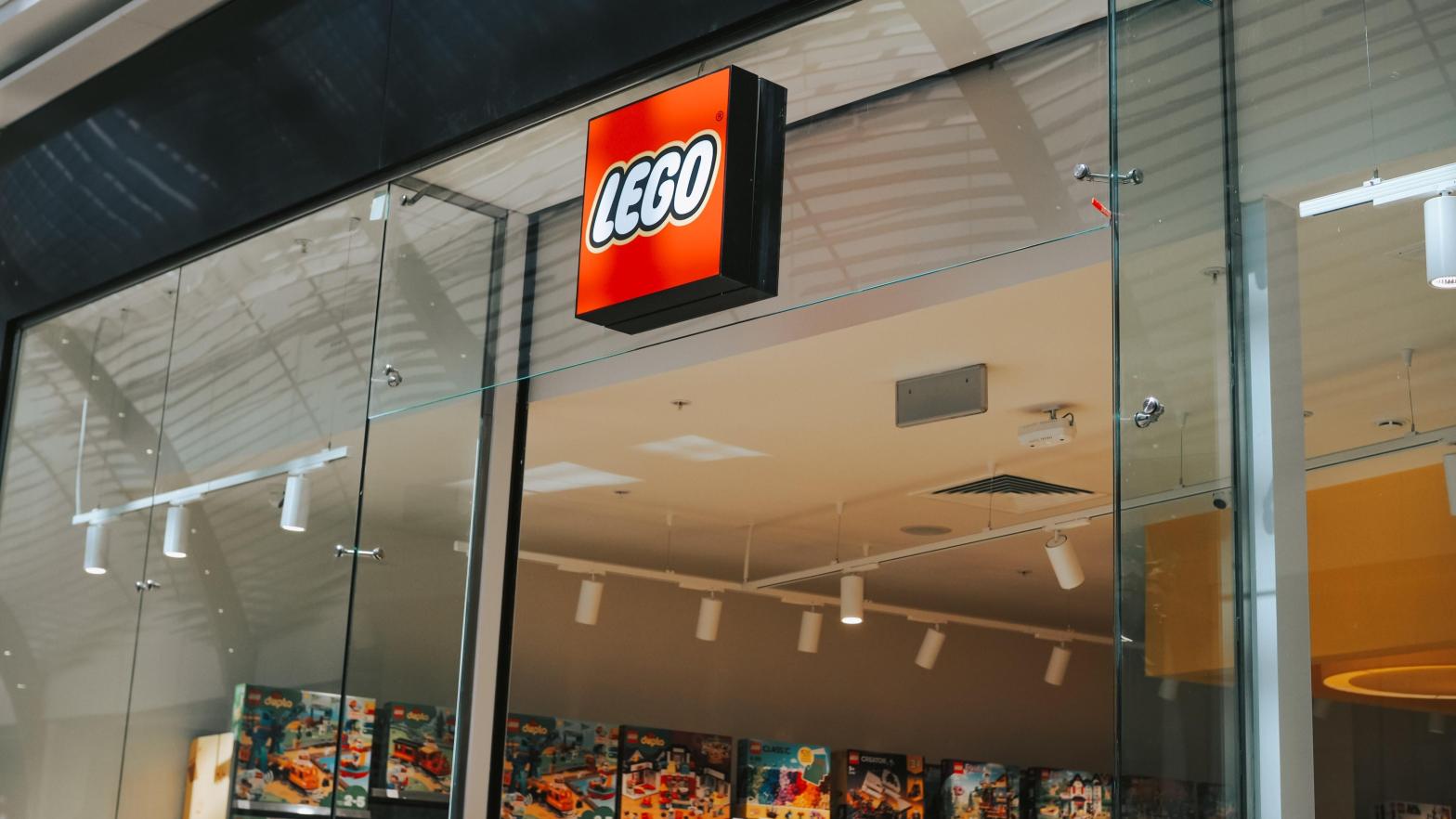 Lego Store located in a mall in Moscow. (Photo: Anastasia MiPhoto, Shutterstock)
