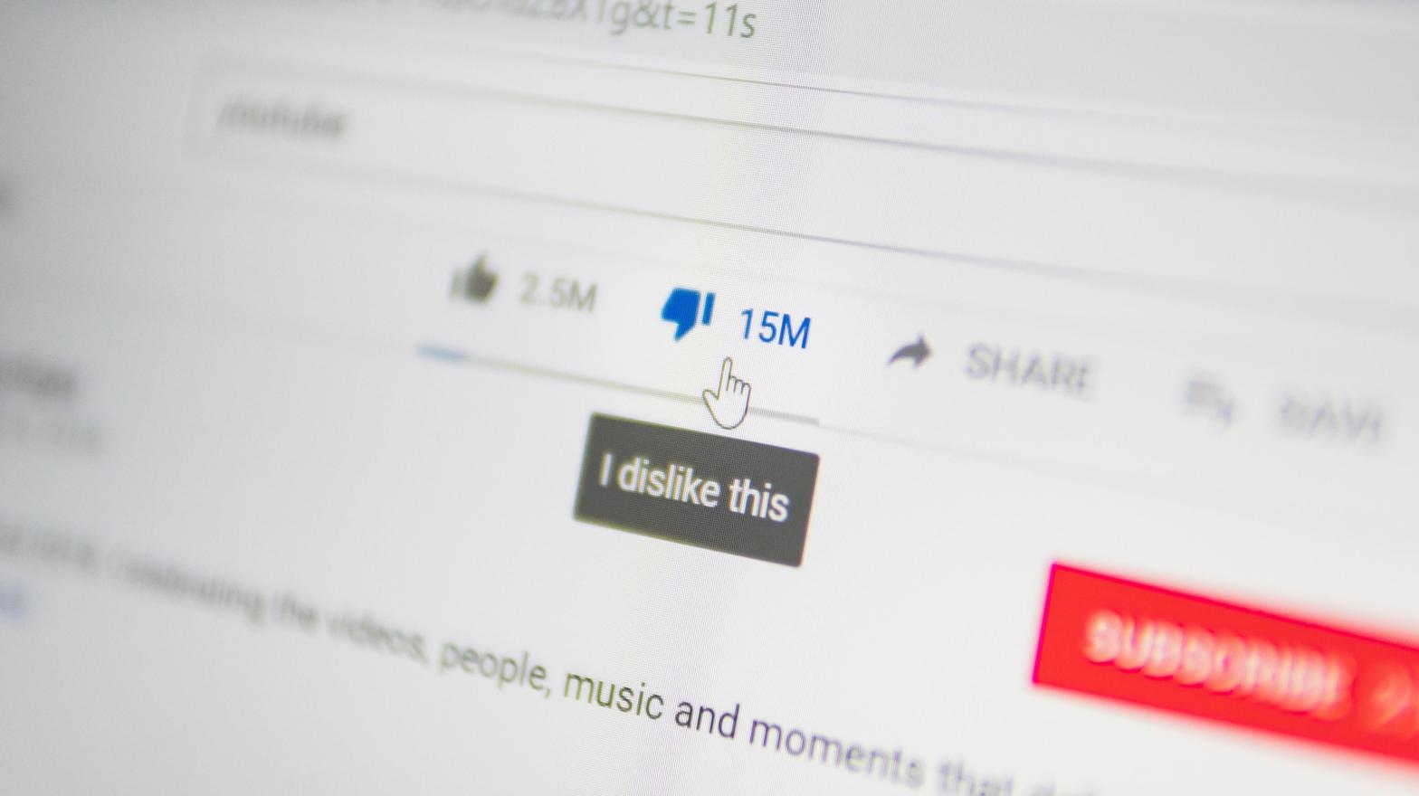 YouTube has already stopped videos from displaying the number of dislikes it's received, but apparently giving a video a thumbs down doesn't change how many similar videos the platform recommends you. (Photo: Wachiwit, Shutterstock)