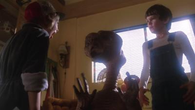 E.T., The Beloved Alien Who Nearly Murdered A Little Boy, Is For Sale