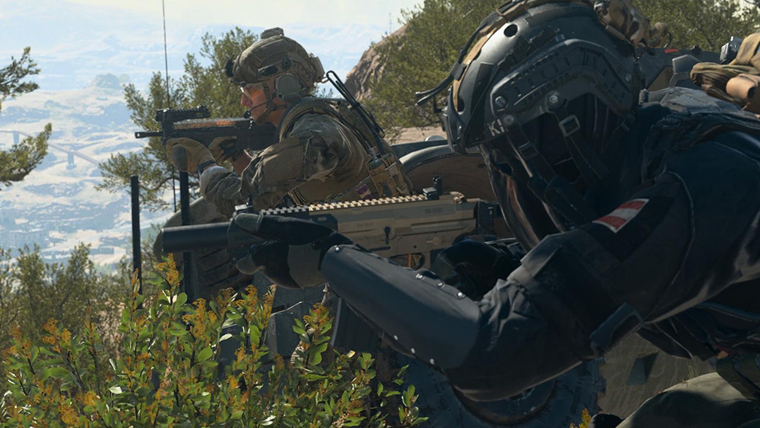 Equip armour piercing rounds to...damage vehicles? (Image: Activision / Kotaku)