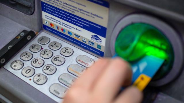 Diabolical ATM Displays Bank Balances On Leaderboards