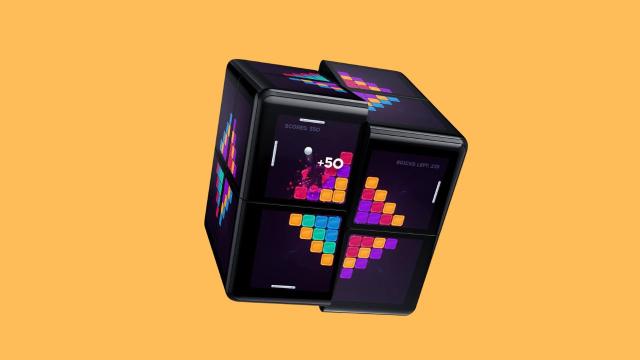 This $AU700 ‘Rubik’s Cube’ Plays A Mind-Bending Version of Pac-Man (And More)