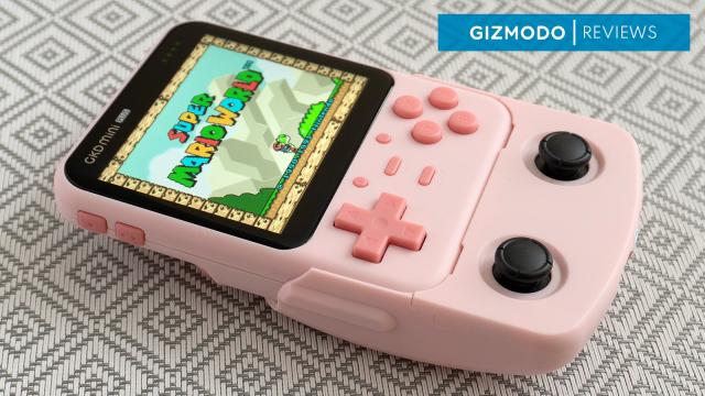 This Handheld Can Put On Joystick Pants When Retro Gaming Goes 3D
