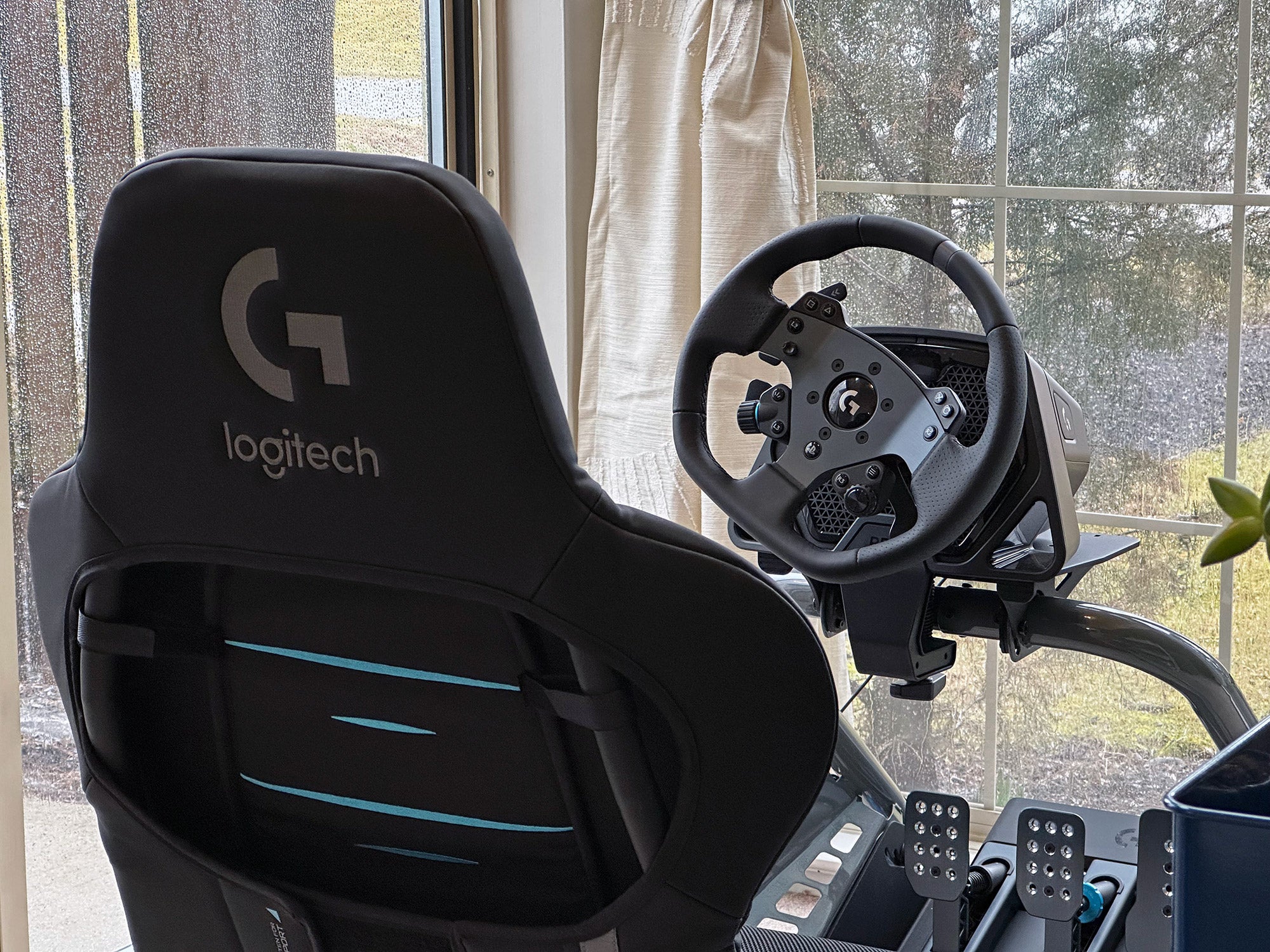 The Playseat Trophy Is the Sensible, Surprisingly Lightweight Cockpit Every Sim Racer Deserves